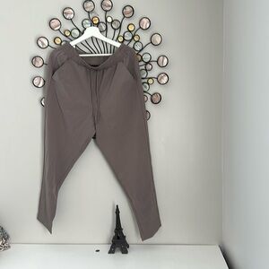 Taupe, pants size Large